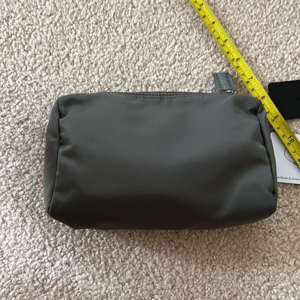 Rare Grey Nylon Prada Pouch - Picture 4 of 7
